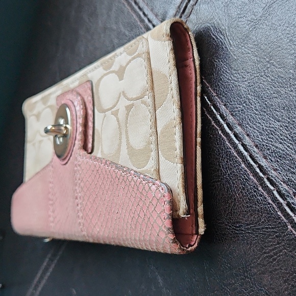 Coach Jacquard print turn lock wallet - Picture 4 of 12